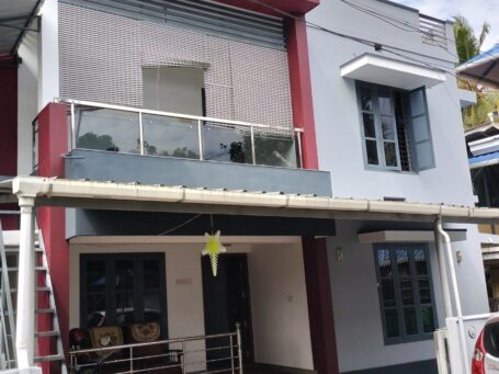 Kuttumukku Independent House – 4 Cents, East Facing, Vastu