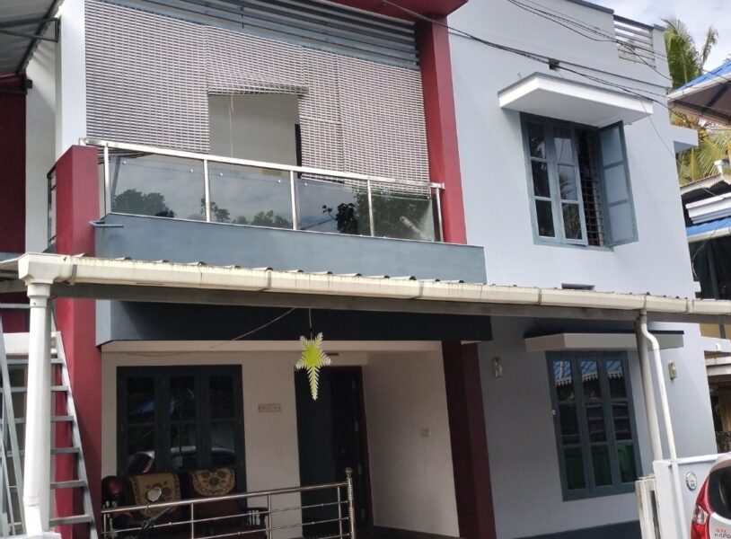 Kuttumukku Independent House – 4 Cents, East Facing, Vastu