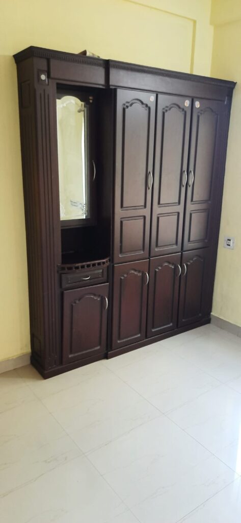 Punkunnam, Thrissur: East-Facing 2BHK with Modern Amenities