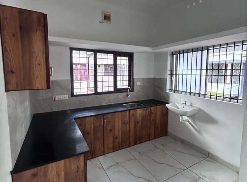 Thalore Parappuram Independent House for Rent – East Facing, Kids Play Area