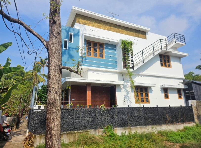 East-Facing 2BHK House in Kumbalanghy with Compound Wall
