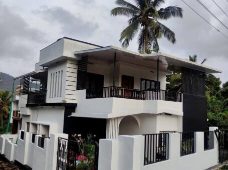 Maniangode Independent House | 4BHK | Vastu Compatible