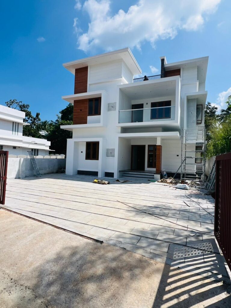 Kottepadam Independent House | 4 Bed | East Facing