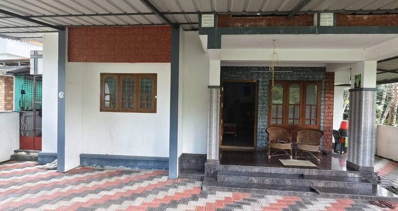 Kanjiramattom 3BHK House | Modern Build, Open Well