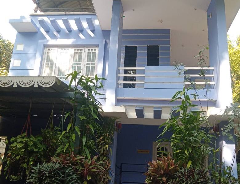 Vadookara, Thrissur: Modern 3BHK Independent House, East Facing