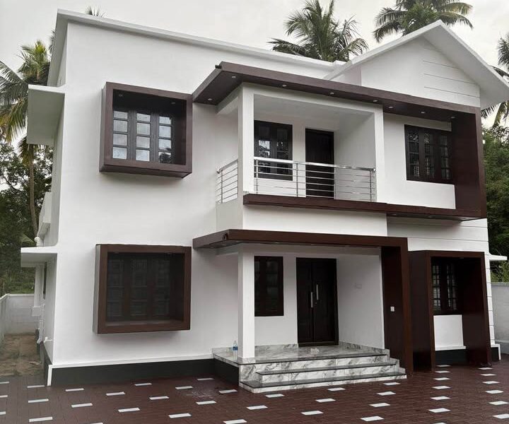 Guruvayoor | New 4BHK Independent House | Vastu Compliant