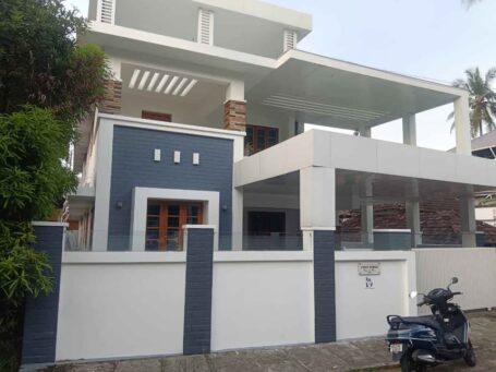Kannamkulangara Independent House | Modern 4BHK | Thrissur