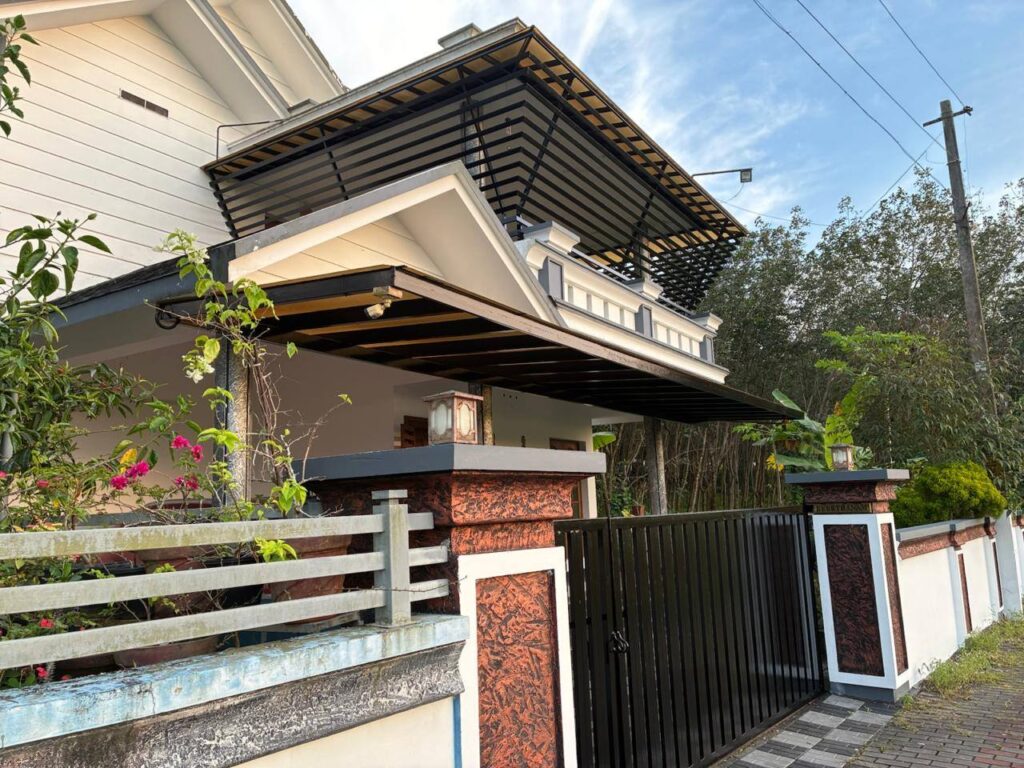 Chottanikkara Independent House – North Facing, 4BHK