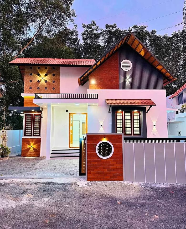 New Malayinkeezhu Independent House | East Facing, Vastu Compliant