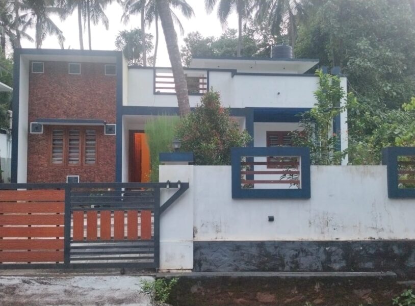 Kattilapoovam Independent House | 2023 Build, West Facing